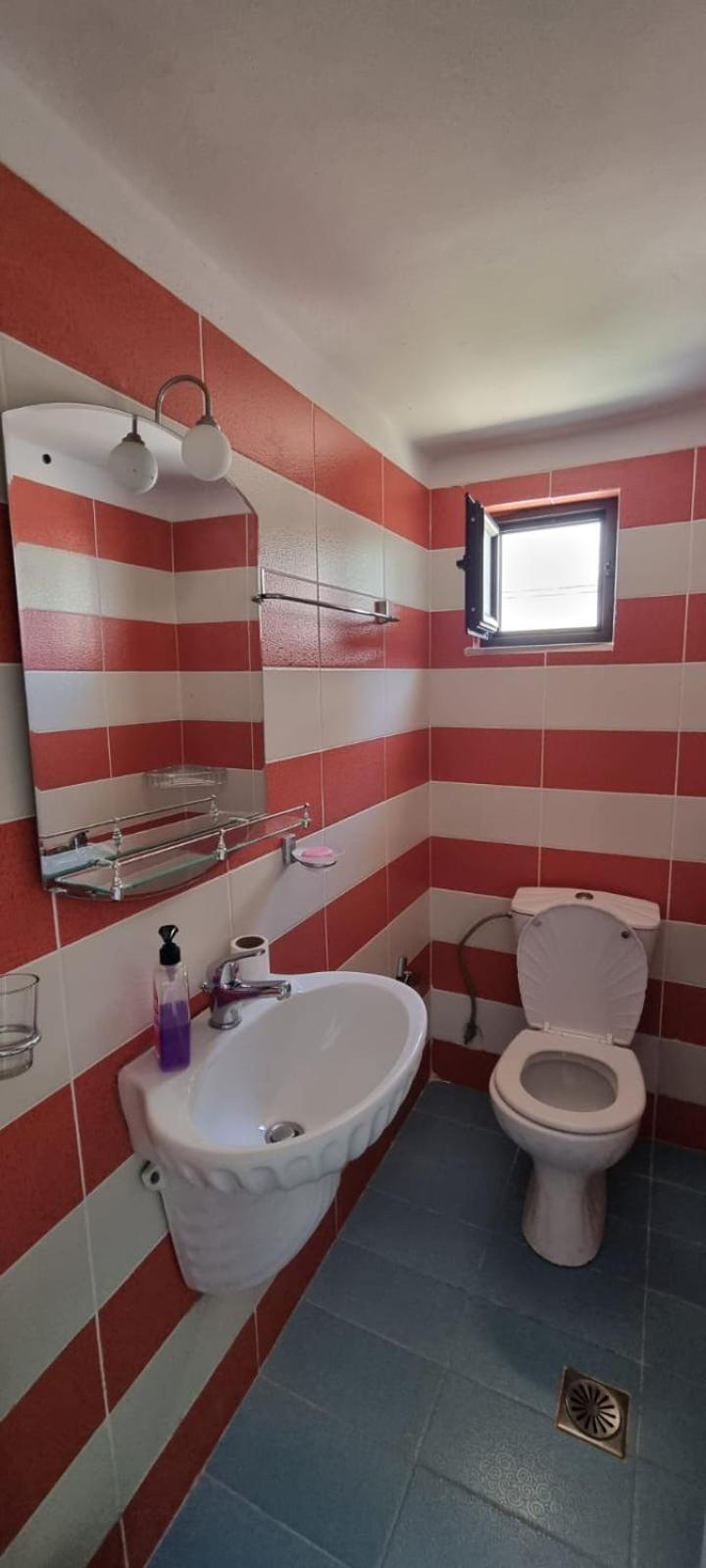 Hotel 2 Palmat Ksamil